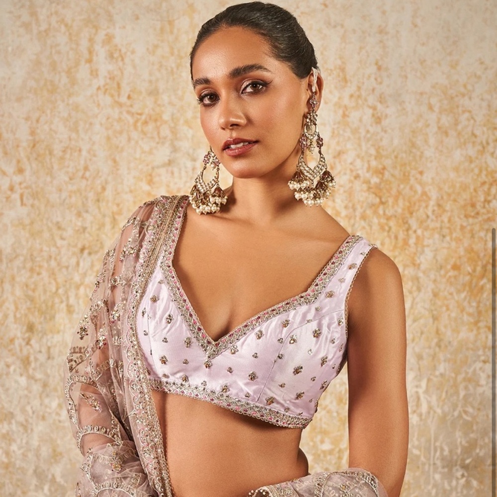 Embellished Lashkaara Lehenga with Sheer Sparkling Dupatta